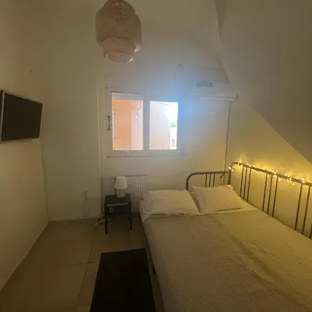 Apartament Blue And White