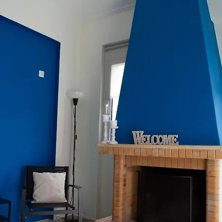 Blue And White Apartment *